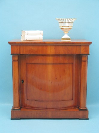 Demi Lune, Biedermeier um 1820