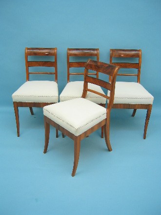 Satz von 4 St&uuml;hlen, Biedermeier, deutsch um 1830