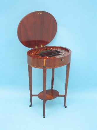 Arbeitstischchen Empire, D&auml;nemark um 1810