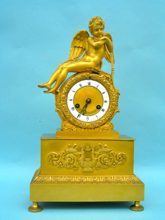 kleine Empire-Pendule